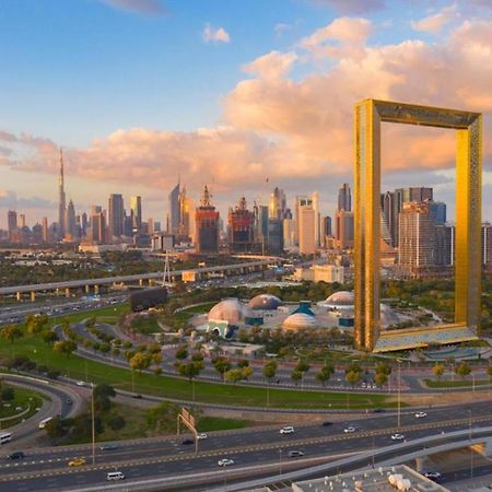 Dxb Hostel Near Adcb Metro Station Дубай Екстериор снимка
